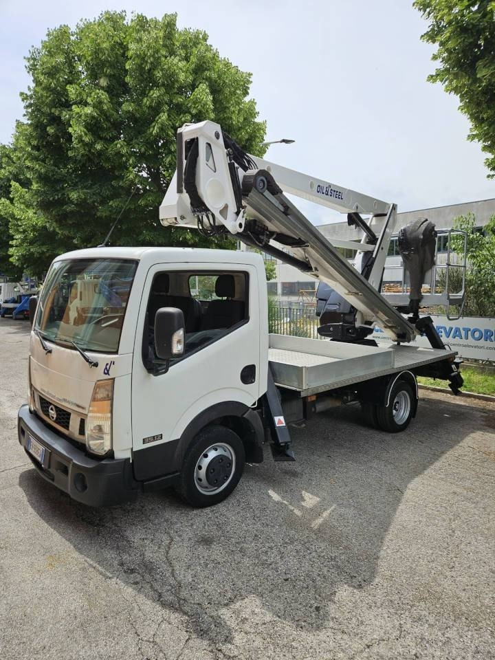 Oil & Steel Snake 21.12 - Billift: bilde 1 Oil & Steel Snake 21.12 - Billift: bilde 1