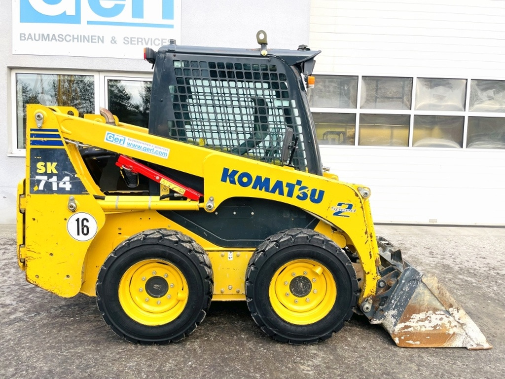 Komatsu SK714 (3906) - Kompaktlaster: bilde 2 Komatsu SK714 (3906) - Kompaktlaster: bilde 2