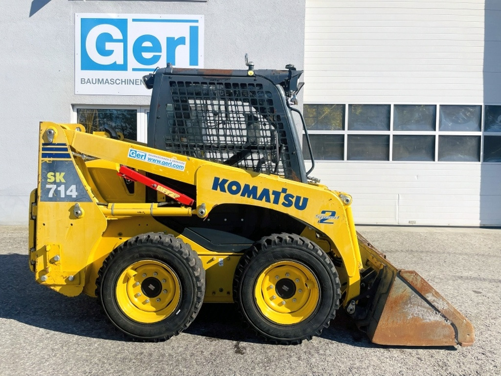 Komatsu SK714 (4077) - Kompaktlaster: bilde 2 Komatsu SK714 (4077) - Kompaktlaster: bilde 2