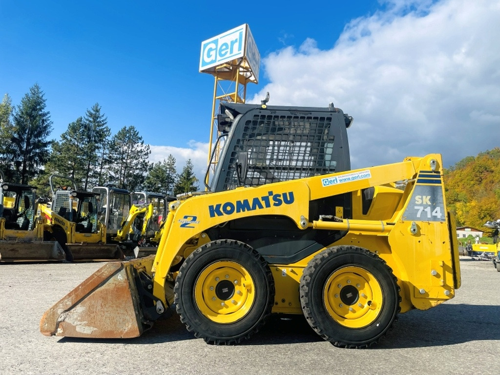 Komatsu SK714 (4077) - Kompaktlaster: bilde 1 Komatsu SK714 (4077) - Kompaktlaster: bilde 1