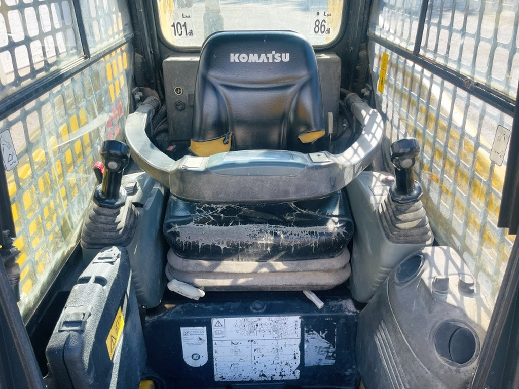 Komatsu SK714 (4077) - Kompaktlaster: bilde 5 Komatsu SK714 (4077) - Kompaktlaster: bilde 5