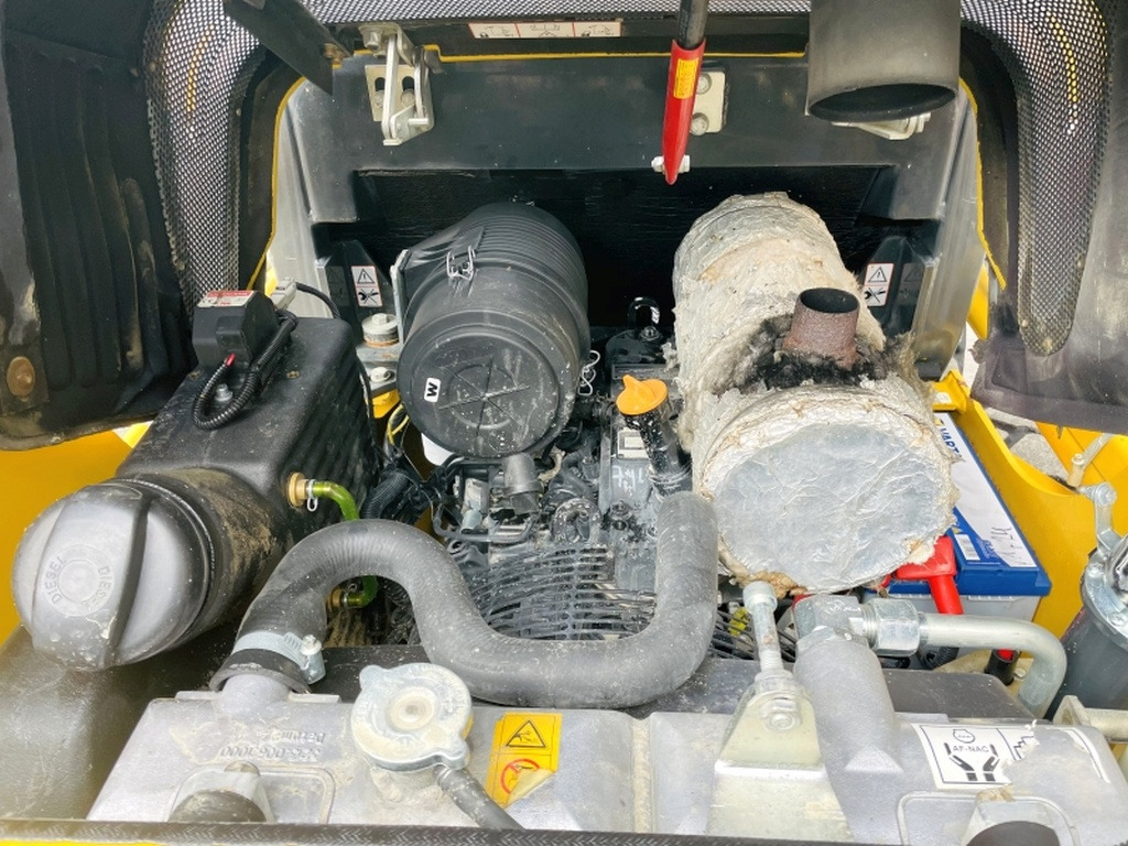 Kompaktlaster Komatsu SK714-5 (3948): bilde 8