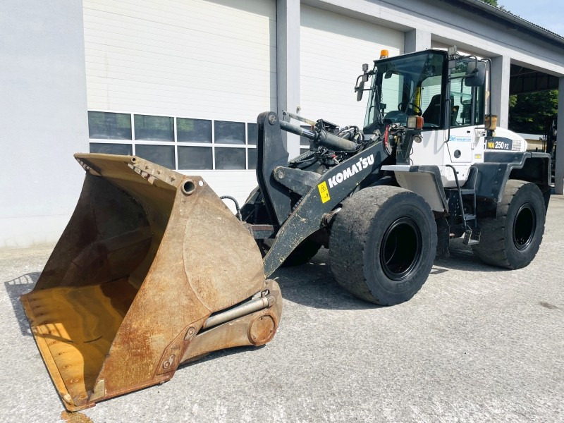 Komatsu WA250PZ-6 (3824) - Hjullaster: bilde 3 Komatsu WA250PZ-6 (3824) - Hjullaster: bilde 3