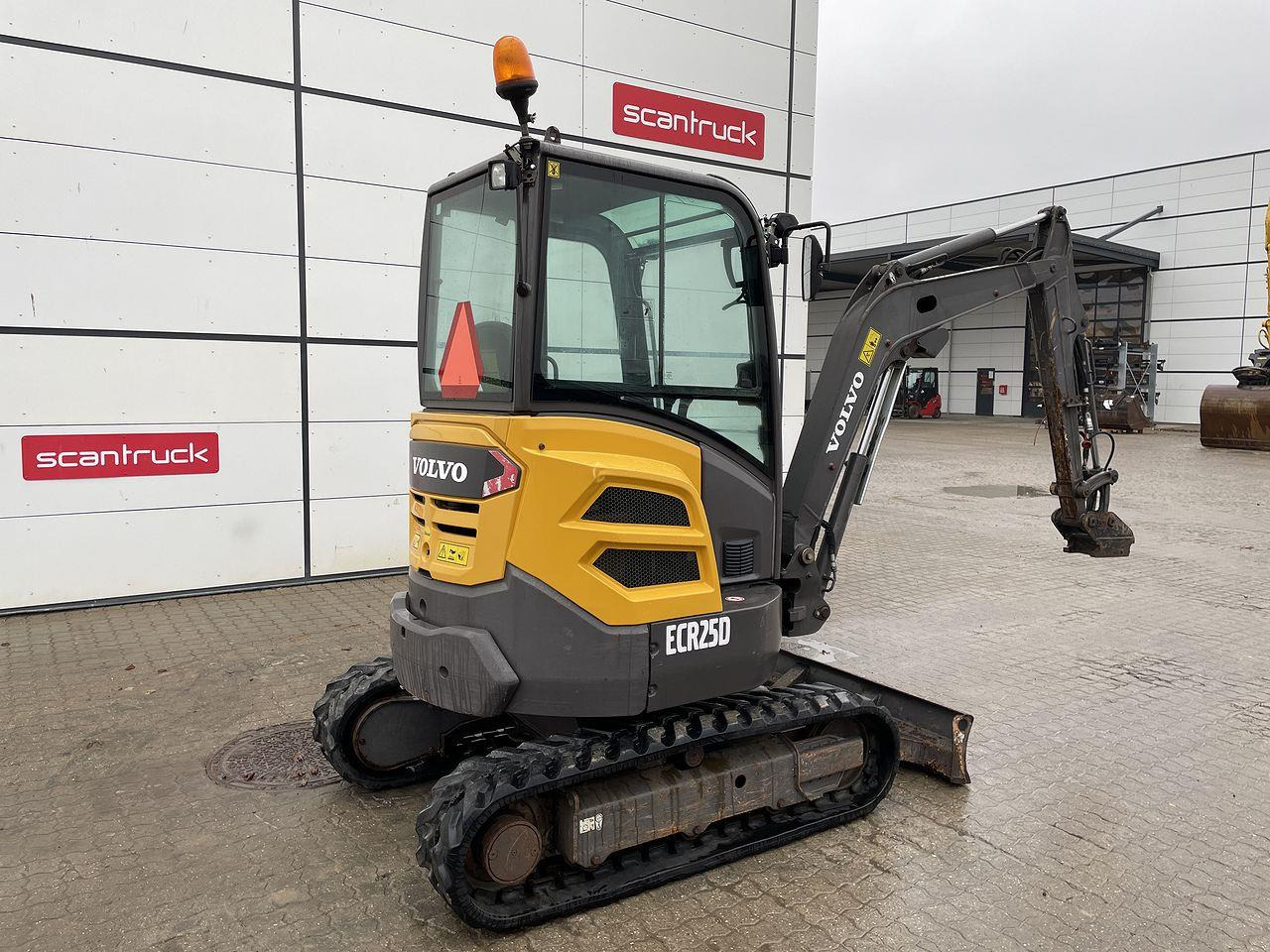 Volvo ECR25 - Minigraver: bilde 4 Volvo ECR25 - Minigraver: bilde 4