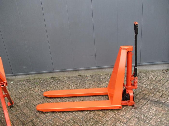 BT HL 1000 - Lavtløftende truck: bilde 2 BT HL 1000 - Lavtløftende truck: bilde 2