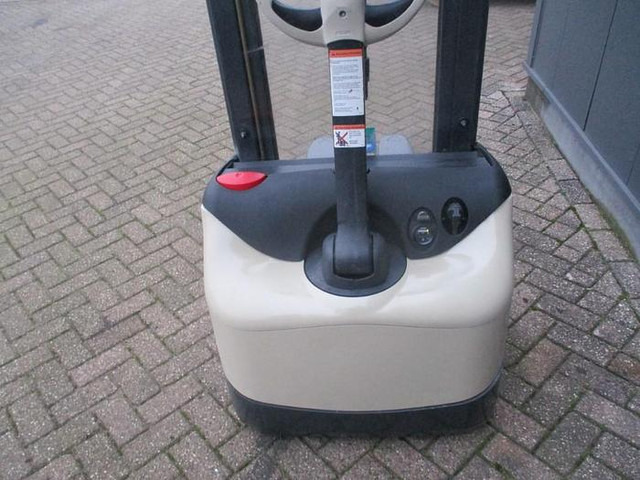 Crown WF 3000-1.0 TL - Stabler: bilde 4 Crown WF 3000-1.0 TL - Stabler: bilde 4