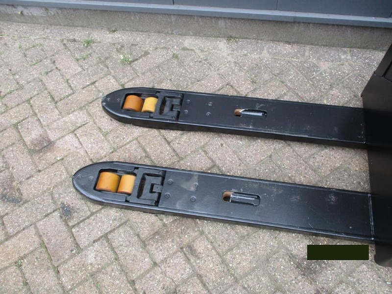 Toyota LPE 200 - Lavtløftende truck: bilde 4 Toyota LPE 200 - Lavtløftende truck: bilde 4