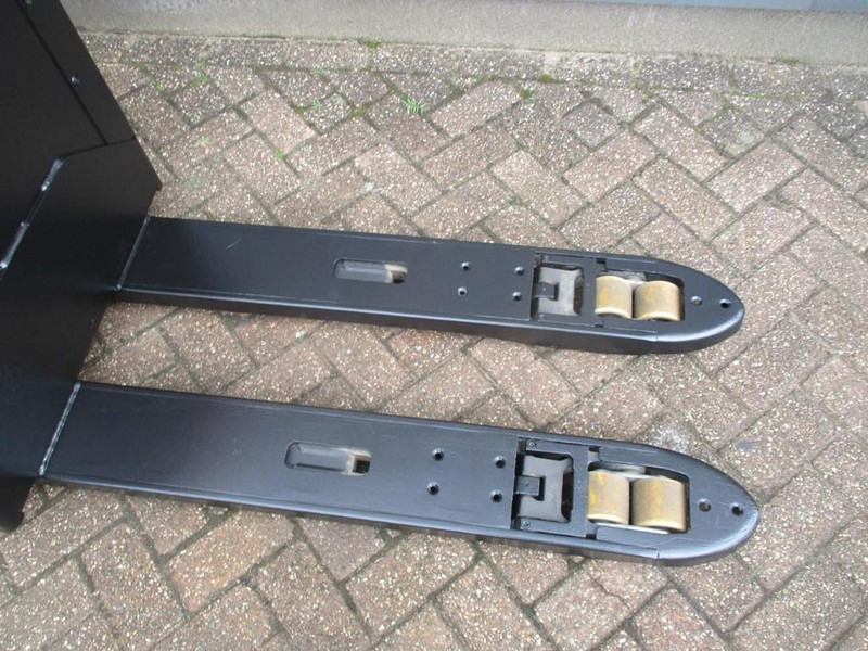 Toyota LPE 200 - Lavtløftende truck: bilde 4 Toyota LPE 200 - Lavtløftende truck: bilde 4