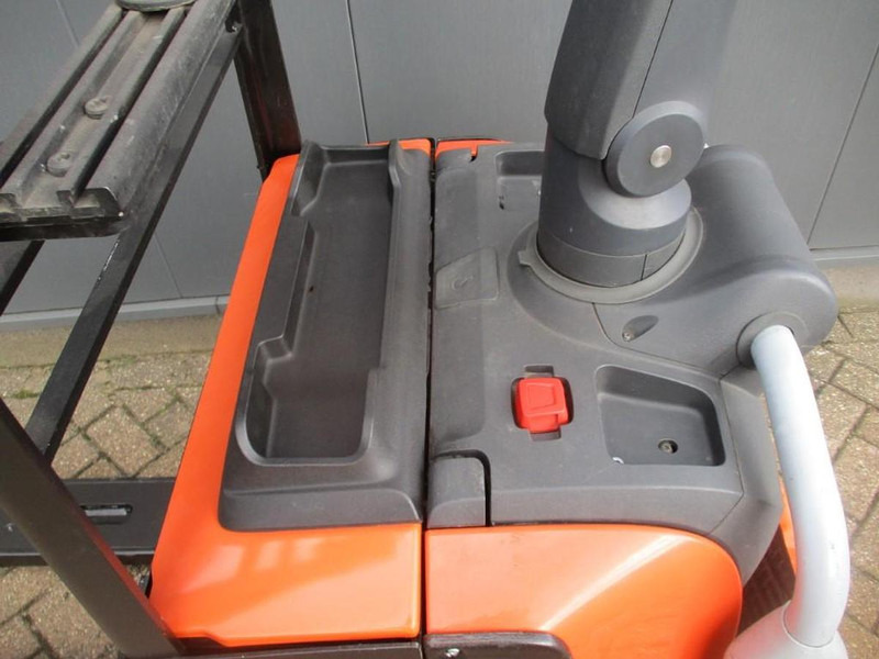 Toyota LPE200 - Lavtløftende truck: bilde 3 Toyota LPE200 - Lavtløftende truck: bilde 3