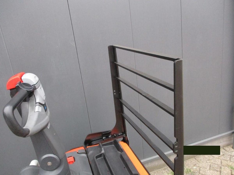 Toyota LPE200 - Lavtløftende truck: bilde 5 Toyota LPE200 - Lavtløftende truck: bilde 5