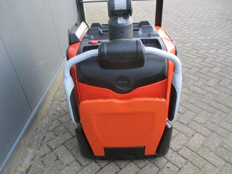 Toyota LPE250 - Lavtløftende truck: bilde 4 Toyota LPE250 - Lavtløftende truck: bilde 4