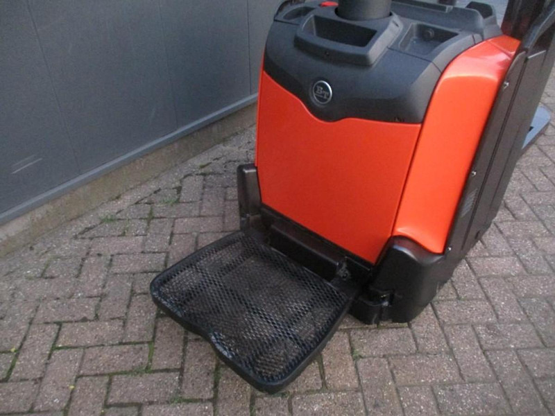 Toyota SPE120 - Lavtløftende truck: bilde 5 Toyota SPE120 - Lavtløftende truck: bilde 5