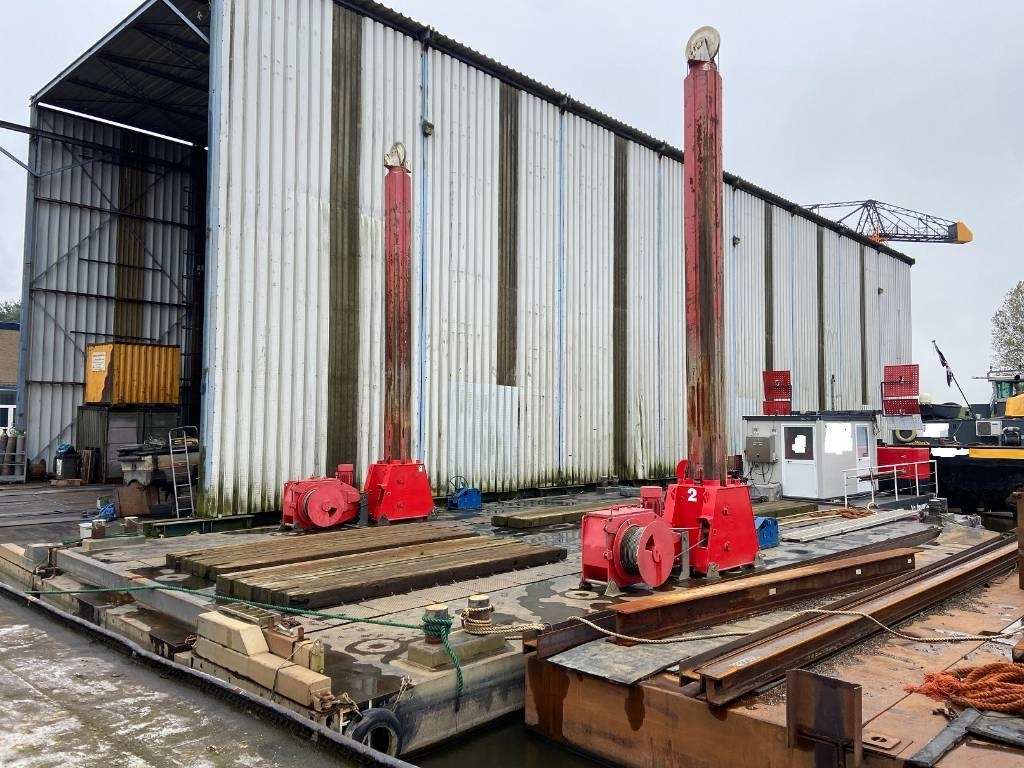 Baars Pile Pontoon (modulair - Anleggsmaskiner: bilde 2 Baars Pile Pontoon (modulair - Anleggsmaskiner: bilde 2