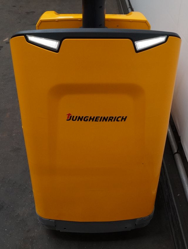Jungheinrich ERE225 - Lavtløftende truck: bilde 4 Jungheinrich ERE225 - Lavtløftende truck: bilde 4