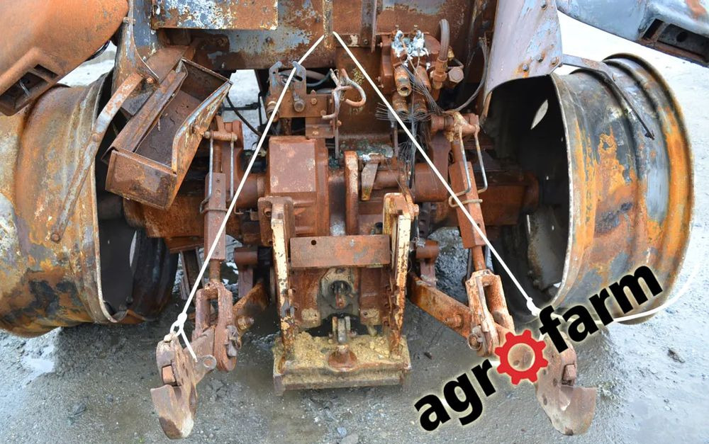 McCormick MC 115 110 skrzynia most silnik piasta zwolnica obudowa - Girkasse for Landbruksteknikk: bilde 4 McCormick MC 115 110 skrzynia most silnik piasta zwolnica obudowa - Girkasse for Landbruksteknikk: bilde 4