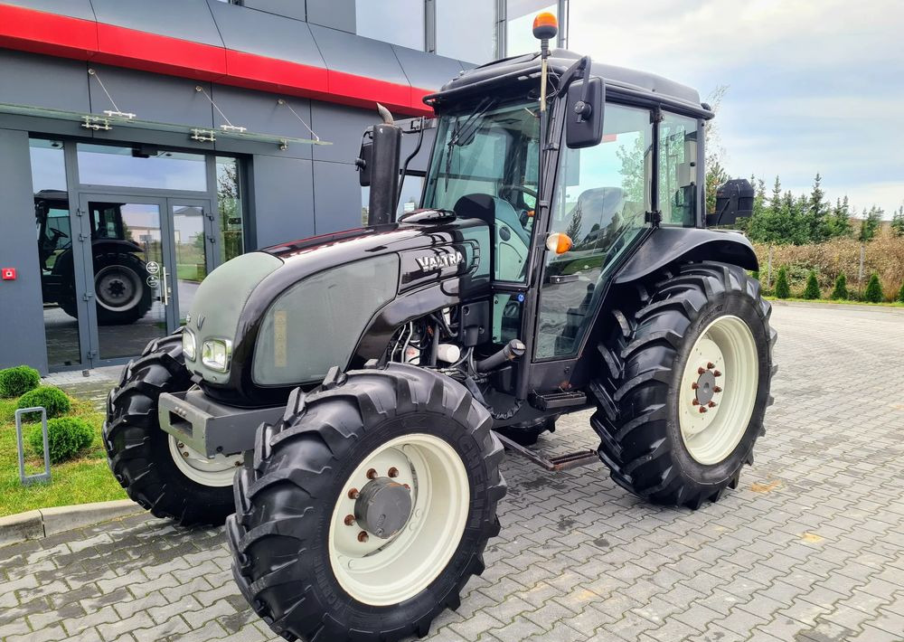 Valtra A93 - Traktor: bilde 1 Valtra A93 - Traktor: bilde 1