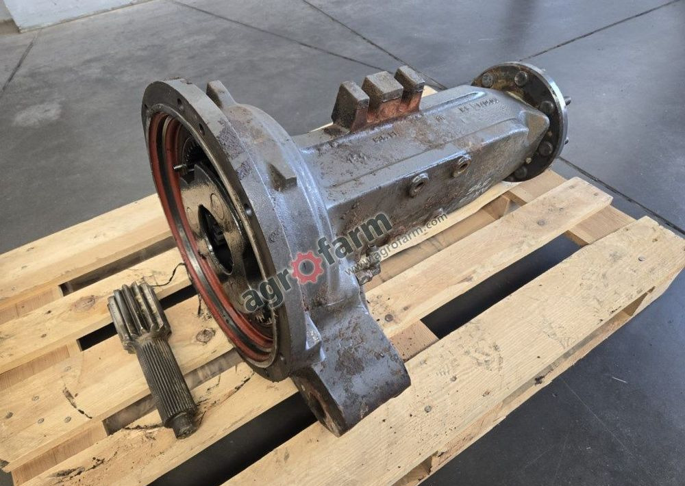 Zwolnica tylna, lewa Renault Ares 546 540 550 - Transmisjon: bilde 1 Zwolnica tylna, lewa Renault Ares 546 540 550 - Transmisjon: bilde 1