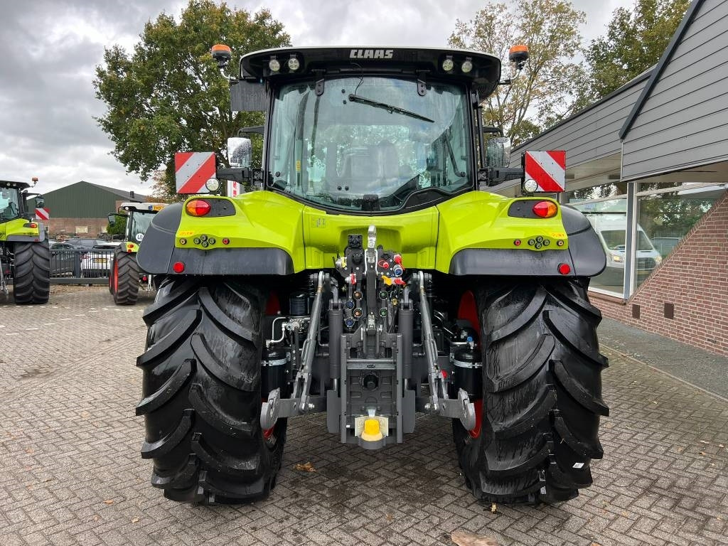 Claas Arion 530 CIS+ - Traktor: bilde 4 Claas Arion 530 CIS+ - Traktor: bilde 4