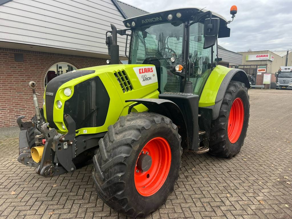 Claas Arion 610 CIS - Traktor: bilde 1 Claas Arion 610 CIS - Traktor: bilde 1