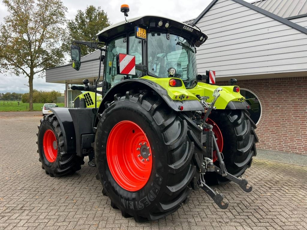 Claas Arion 630 CIS+ CMATIC - Traktor: bilde 3 Claas Arion 630 CIS+ CMATIC - Traktor: bilde 3