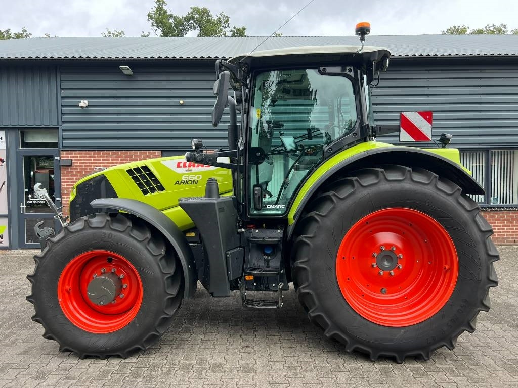 Claas Arion 660 - Traktor: bilde 2 Claas Arion 660 - Traktor: bilde 2
