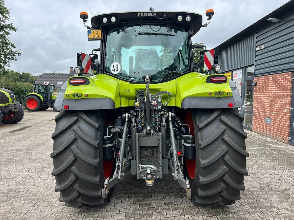 Claas Arion 660 - Traktor: bilde 4 Claas Arion 660 - Traktor: bilde 4