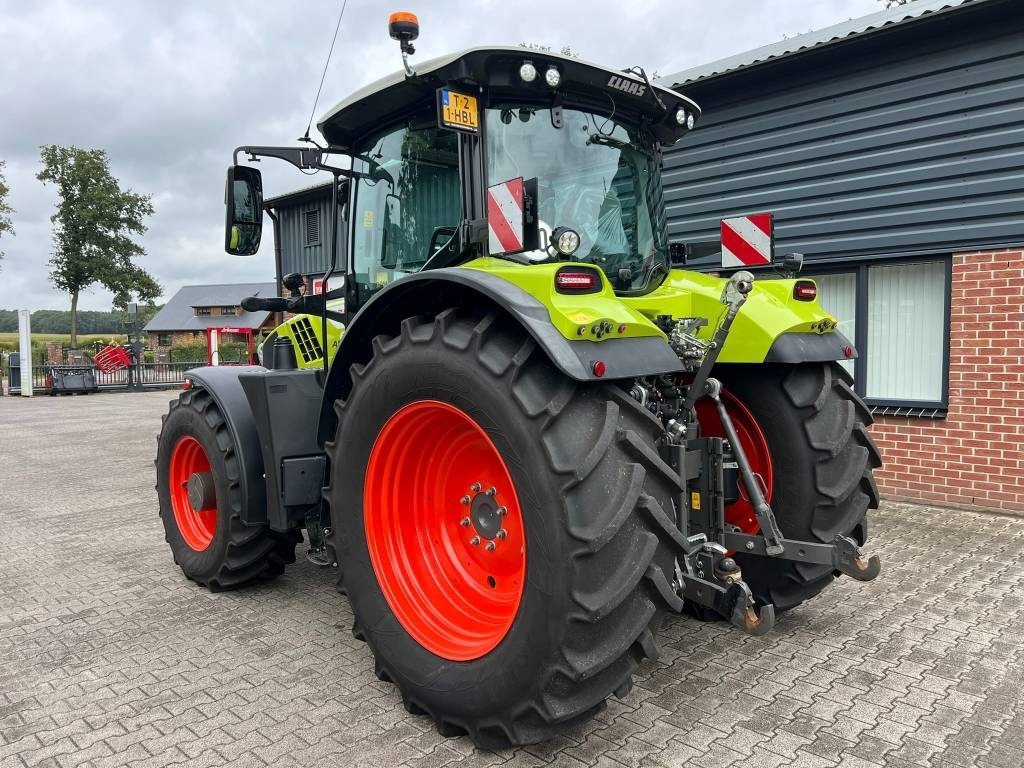 Claas Arion 660 - Traktor: bilde 3 Claas Arion 660 - Traktor: bilde 3