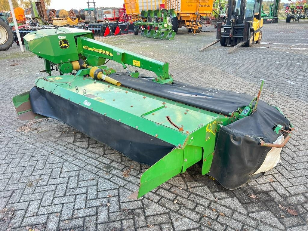 John Deere 331 maaier  - Slåmaskin: bilde 4 John Deere 331 maaier  - Slåmaskin: bilde 4