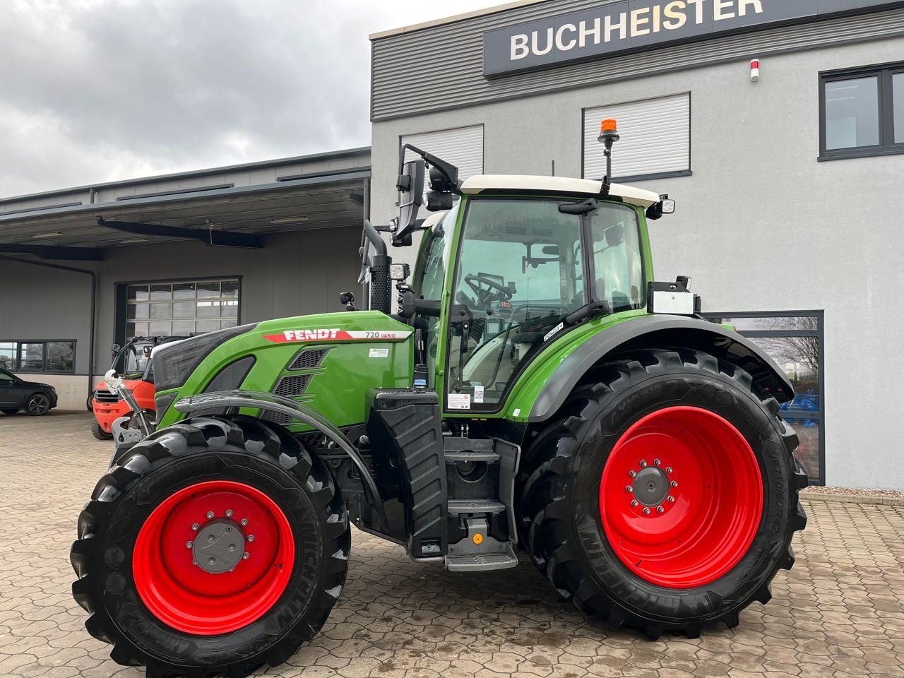 Fendt 720 Vario Gen 6 PowerPlus - Traktor: bilde 1 Fendt 720 Vario Gen 6 PowerPlus - Traktor: bilde 1