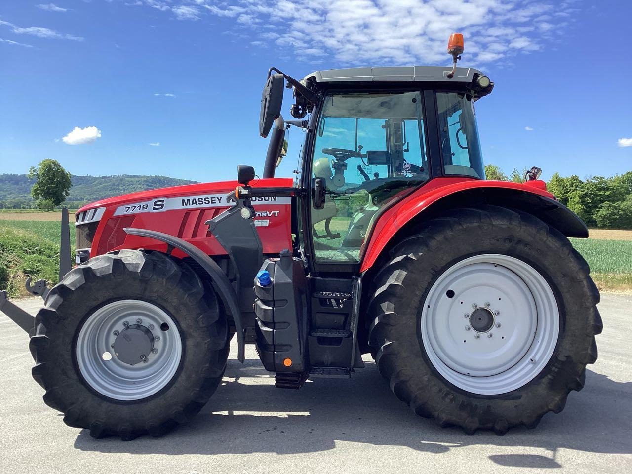 Massey Ferguson 7719 Dyna VT - Traktor: bilde 2 Massey Ferguson 7719 Dyna VT - Traktor: bilde 2