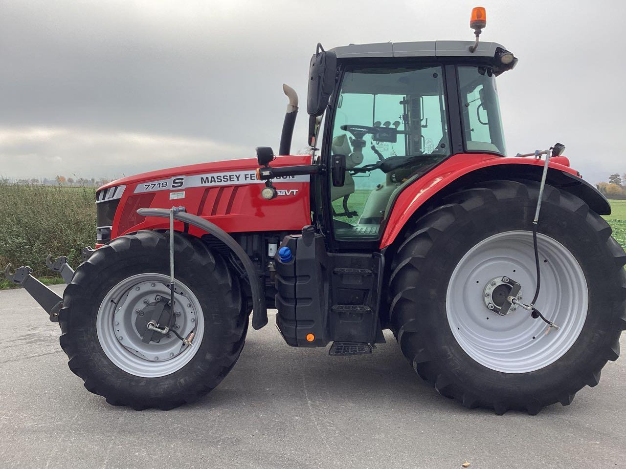 Massey Ferguson 7719 Dyna - VT - Traktor: bilde 2 Massey Ferguson 7719 Dyna - VT - Traktor: bilde 2