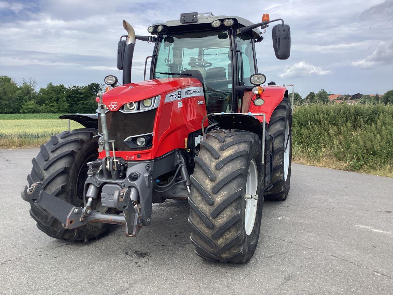 Massey Ferguson 7719 Exclusive Dyna VT - Traktor: bilde 1 Massey Ferguson 7719 Exclusive Dyna VT - Traktor: bilde 1