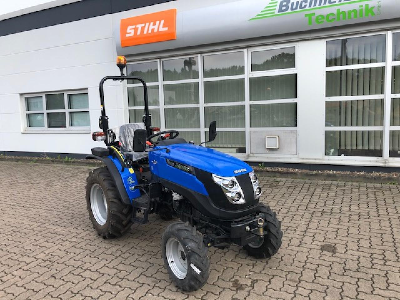 Solis 26 6+2 - Traktor: bilde 2 Solis 26 6+2 - Traktor: bilde 2