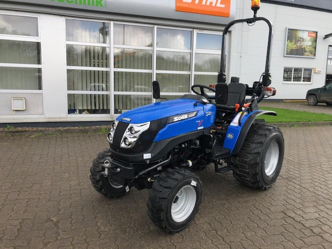 Solis 26+ Seitenschalter - Traktor: bilde 1 Solis 26+ Seitenschalter - Traktor: bilde 1