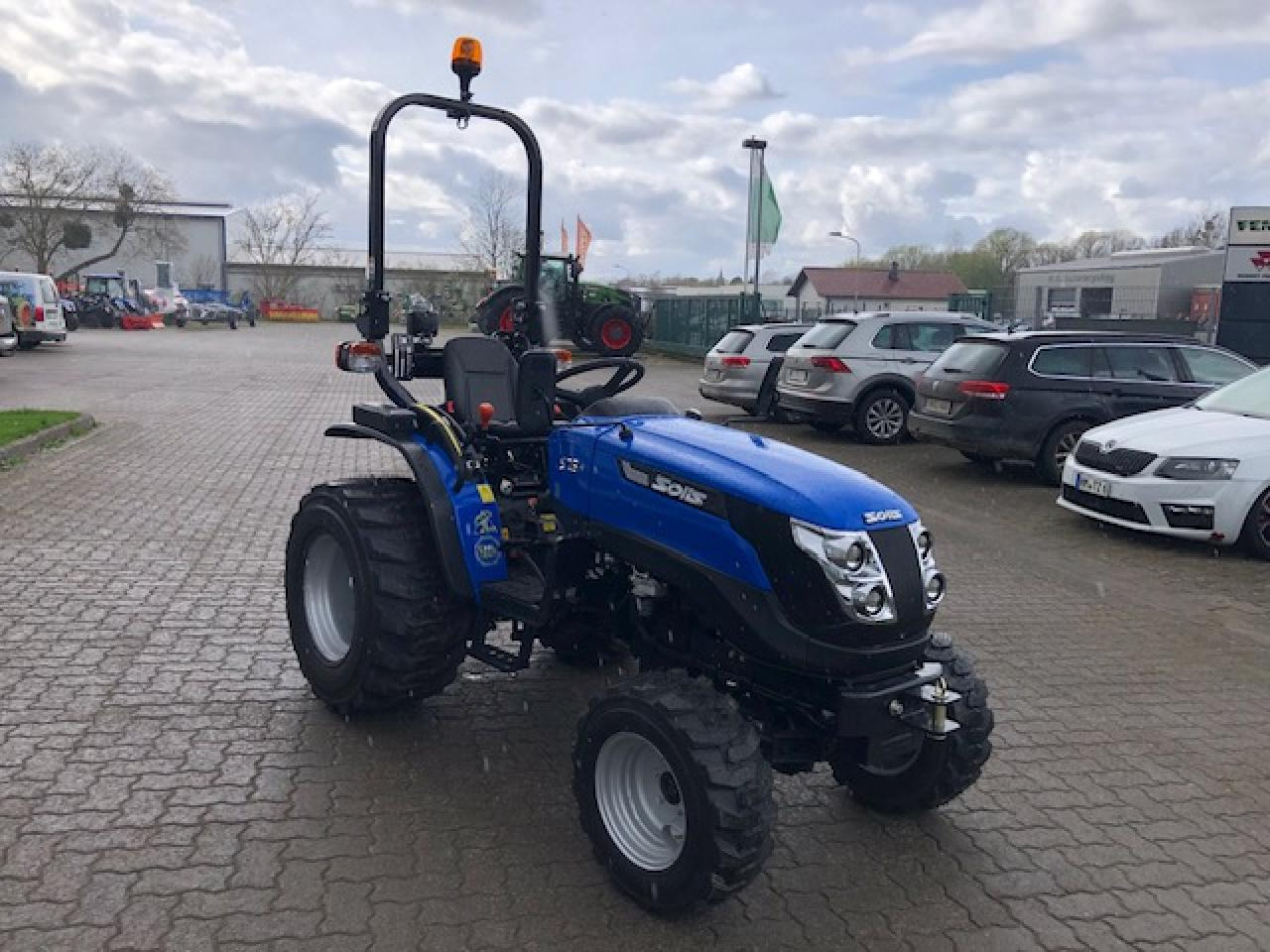 Solis 26+ Seitenschalter - Traktor: bilde 3 Solis 26+ Seitenschalter - Traktor: bilde 3