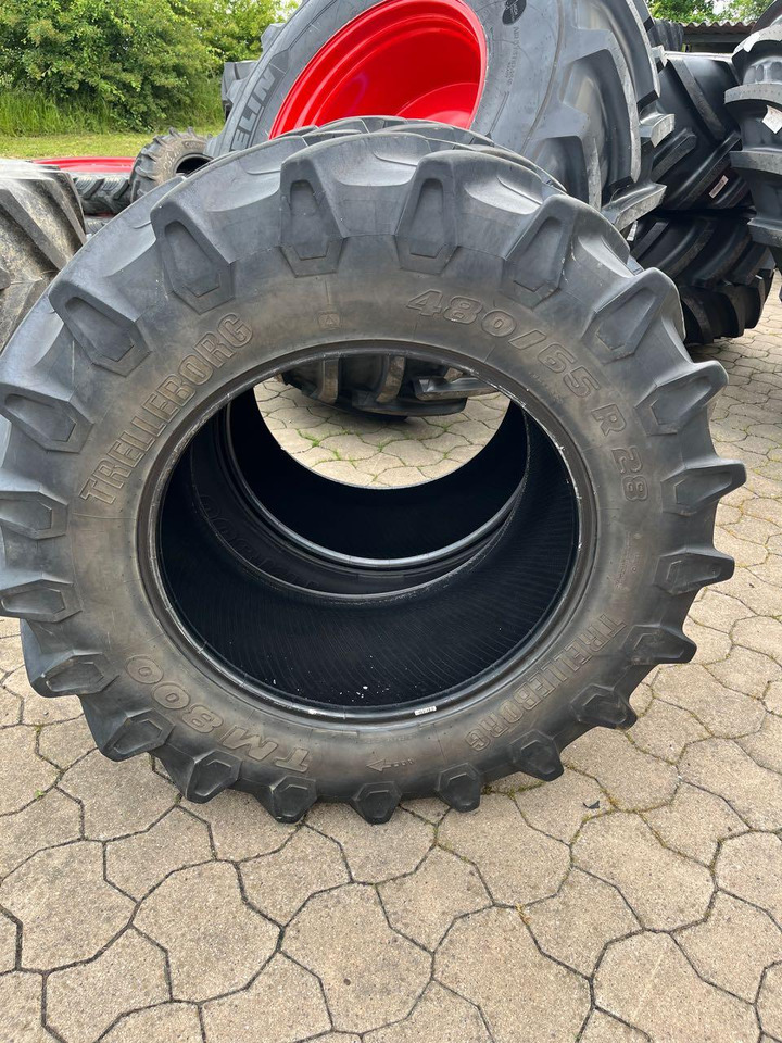 Trelleborg TM 800 - Dekk: bilde 3 Trelleborg TM 800 - Dekk: bilde 3