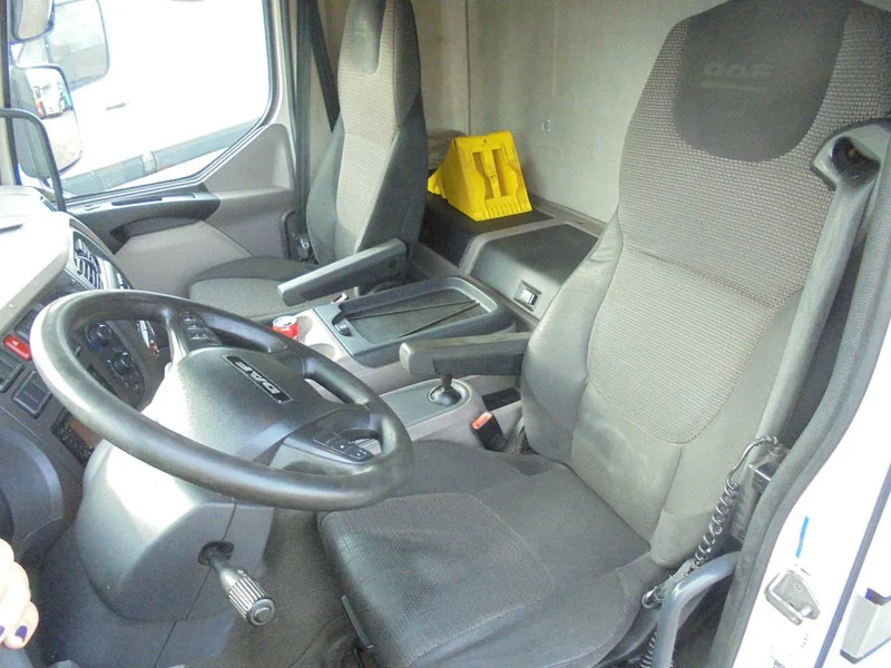 DAF LF 220 + Euro 6 + Dhollandia Lift+16 tons + Discounted from 31.950,- - Skapbil: bilde 4 DAF LF 220 + Euro 6 + Dhollandia Lift+16 tons + Discounted from 31.950,- - Skapbil: bilde 4