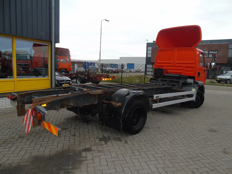 DAF LF 55.160 + EURO 2 + MANUAL + 12T - Chassis lastebil: bilde 3 DAF LF 55.160 + EURO 2 + MANUAL + 12T - Chassis lastebil: bilde 3