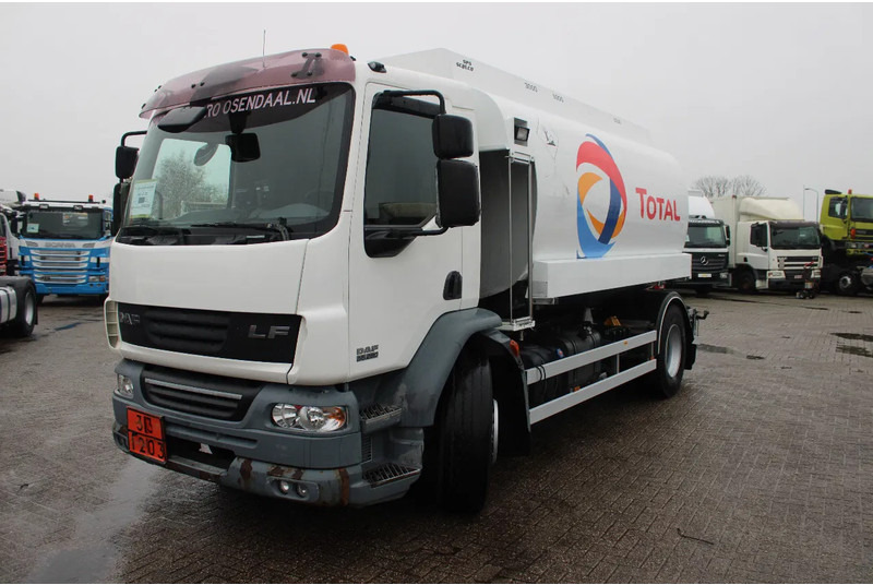 DAF LF 55.280 + 13.000L + 3 compartiment - Tankbil: bilde 3 DAF LF 55.280 + 13.000L + 3 compartiment - Tankbil: bilde 3