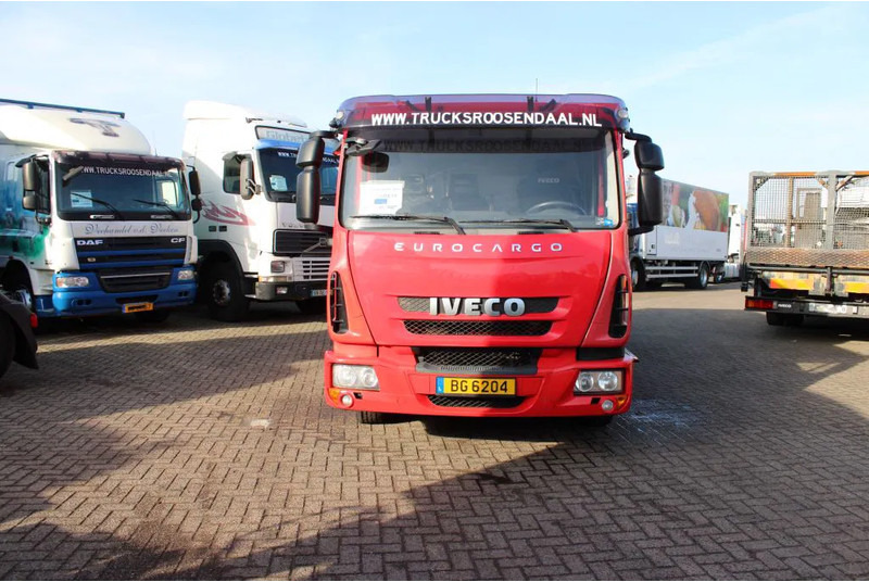 Iveco Eurocargo 100E18 + EURO 5 + LOW KM - Brannbil: bilde 4 Iveco Eurocargo 100E18 + EURO 5 + LOW KM - Brannbil: bilde 4