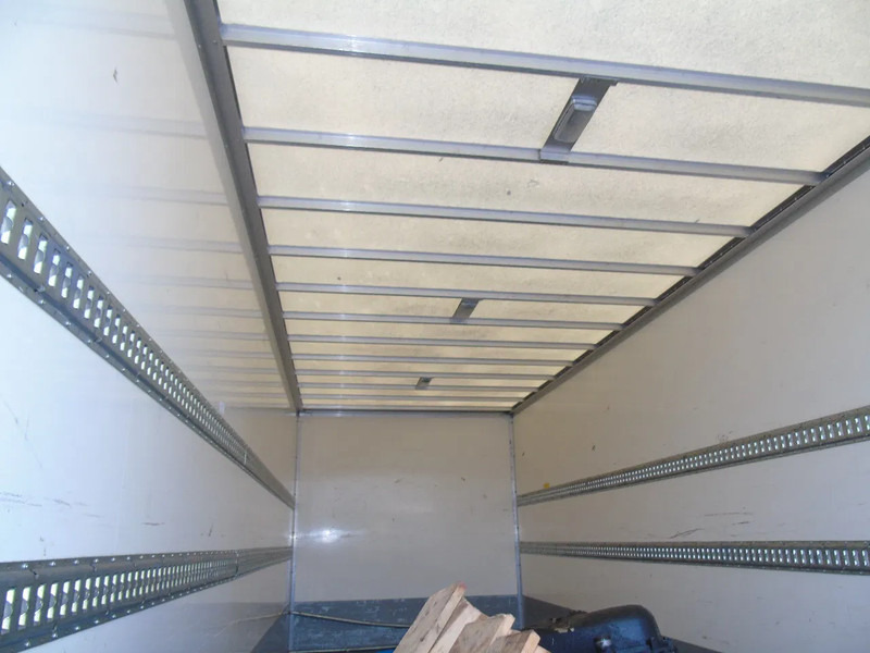 Iveco Eurocargo 120E19 + euro 6 + lift + BROKEN ENGINE - Skapbil: bilde 3 Iveco Eurocargo 120E19 + euro 6 + lift + BROKEN ENGINE - Skapbil: bilde 3