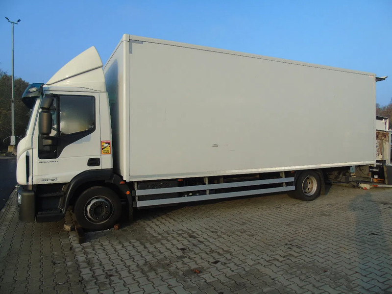 Iveco Eurocargo 120E19 + euro 6 + lift + BROKEN ENGINE - Skapbil: bilde 2 Iveco Eurocargo 120E19 + euro 6 + lift + BROKEN ENGINE - Skapbil: bilde 2