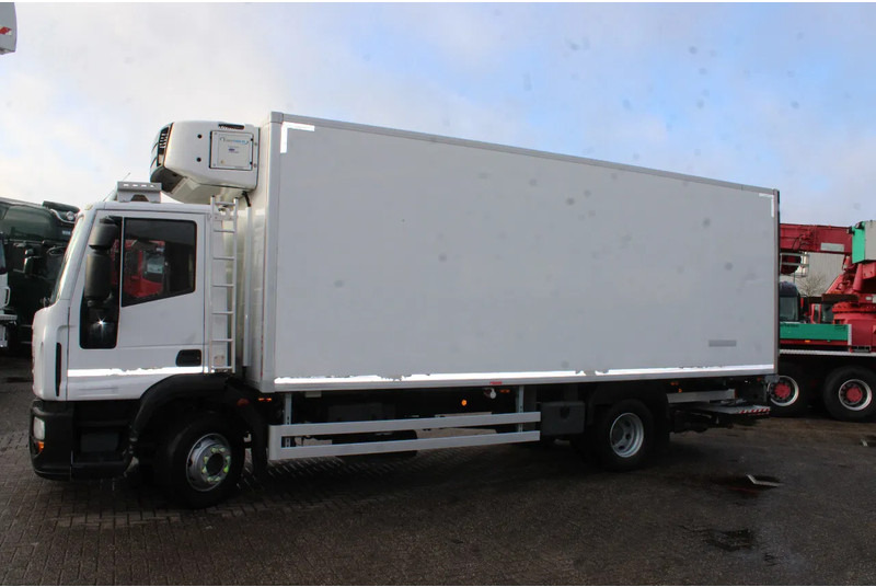 Lastebil med kjøl Iveco Eurocargo 140E + CARRIER + MANUAL + ATP!! LIFT + EURO 5: bilde 13