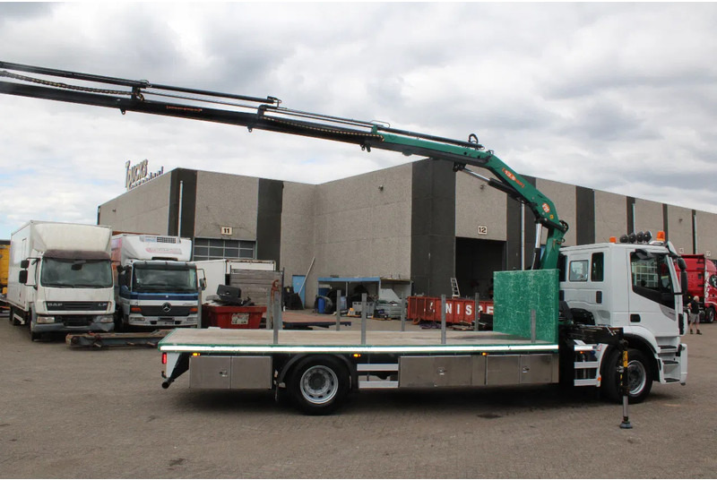 Iveco Stralis 400 + PM SERIE 13 4X HYDROLIC + EURO 6 + REMOTE - Kranbil: bilde 3 Iveco Stralis 400 + PM SERIE 13 4X HYDROLIC + EURO 6 + REMOTE - Kranbil: bilde 3
