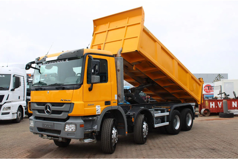 Mercedes-Benz Actros 3241 8x4 + SPRING SPRING BLATT + EURO 5 - Tippbil: bilde 2 Mercedes-Benz Actros 3241 8x4 + SPRING SPRING BLATT + EURO 5 - Tippbil: bilde 2