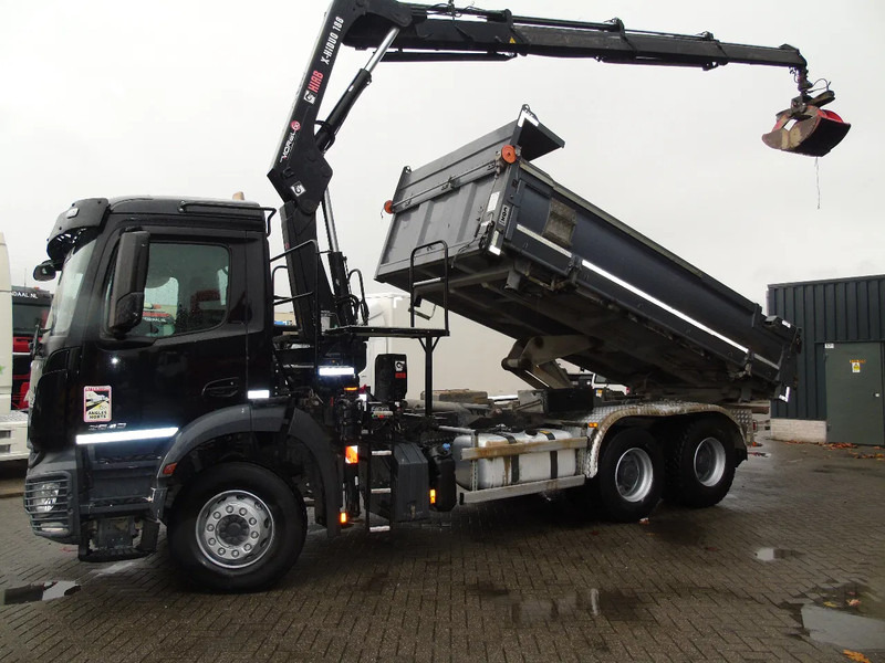 Mercedes-Benz Arocs 2643 + HIAB + 3 SIDE TIPPER - Kranbil: bilde 3 Mercedes-Benz Arocs 2643 + HIAB + 3 SIDE TIPPER - Kranbil: bilde 3