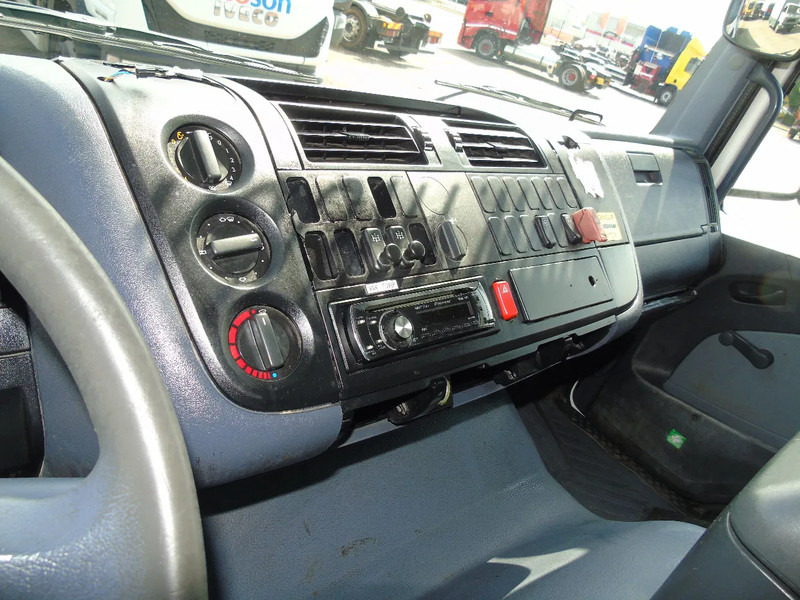 Vakuum lastebil Mercedes-Benz Atego 1923 + 8.800 liter INOX + complete pump/tipper/functional + EURO 2: bilde 13 Vakuum lastebil Mercedes-Benz Atego 1923 + 8.800 liter INOX + complete pump/tipper/functional + EURO 2: bilde 13