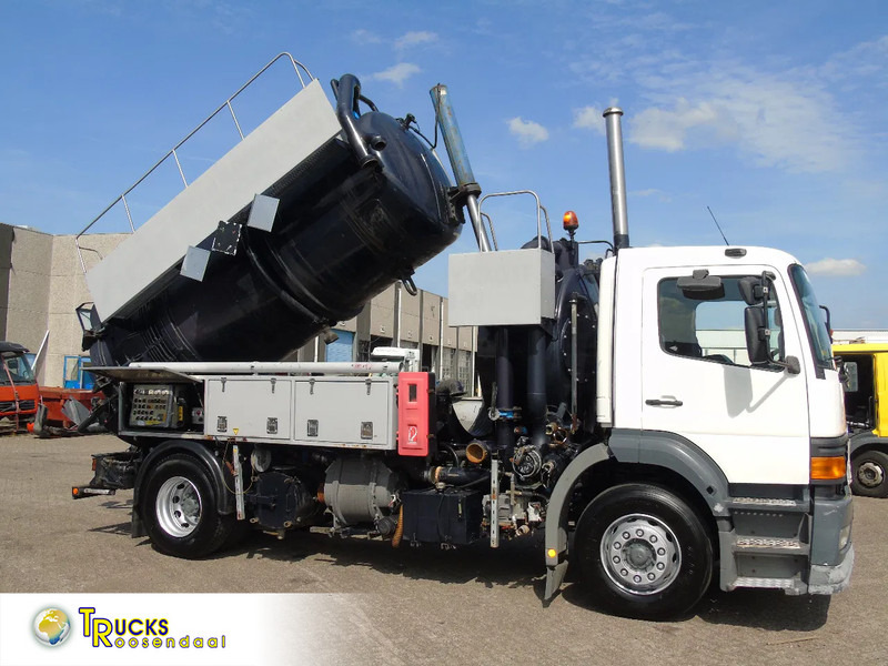 Mercedes-Benz Atego 1923 + 8.800 liter INOX + complete pump/tipper/functional + EURO 2 - Vakuum lastebil: bilde 1 Mercedes-Benz Atego 1923 + 8.800 liter INOX + complete pump/tipper/functional + EURO 2 - Vakuum lastebil: bilde 1