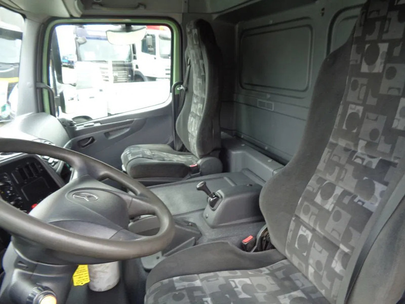 Mercedes-Benz Atego 822 Atego 822 + Euro 5 + Dhollandia lift - Skapbil: bilde 4 Mercedes-Benz Atego 822 Atego 822 + Euro 5 + Dhollandia lift - Skapbil: bilde 4
