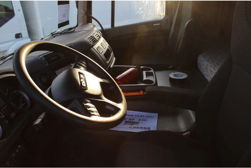 Interior photo 2: Trekkvogn DAF CF 370 + EURO 6 Interior photo 2: Trekkvogn DAF CF 370 + EURO 6
